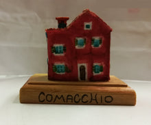 Carica l'immagine nel visualizzatore di Gallery, CASE - COMACCHIO