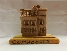 Carica l'immagine nel visualizzatore di Gallery, CASE - COMACCHIO
