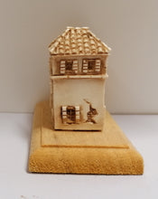 Carica l'immagine nel visualizzatore di Gallery, CASE - COMACCHIO