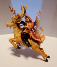 Carica l'immagine nel visualizzatore di Gallery, FATA - "WINTER FAIRY" - FATE DEL GHIACCIO - RENNA