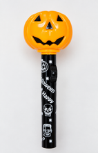 Carica l'immagine nel visualizzatore di Gallery, BACCHETTA LUMINOSA ZUCCA HALLOWEEN
