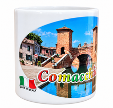 Carica l'immagine nel visualizzatore di Gallery, Calamita Magnete - COMACCHIO - mar - CERAMICA - TREPPONTI 2 - TAZZINA / MINI MUG
