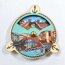 Carica l'immagine nel visualizzatore di Gallery, Calamita Magnete - COMACCHIO - gip - LEGNO MDF -  ROTANTE 4 VEDUTE - ANCORA
