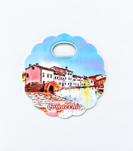 Carica l'immagine nel visualizzatore di Gallery, Calamita Magnete - COMACCHIO - gip - SOTTOBICCHIERE SOTTOMOKA APRIBOTTIGLIA -PONTE SISTI PITAGORA
