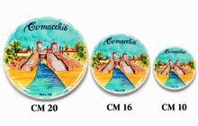 Carica l'immagine nel visualizzatore di Gallery, PIATTO - COMACCHIO - mcs - CERAMICA - TREPPONTI - CM 20 - GRANDE
