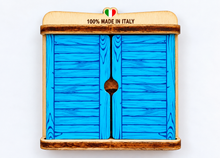 Carica l'immagine nel visualizzatore di Gallery, Calamita Magnete - COMACCHIO - ipidee - LEGNO - FINESTRELLA AZZURRA
