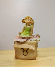 Carica l&#39;immagine nel visualizzatore di Gallery, FATA - &quot;BABYFAIRY&quot; - SEGNO ZODIACALE - PORTAGIOIE BOX - TORO
