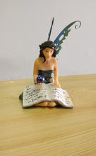 Carica l&#39;immagine nel visualizzatore di Gallery, FATA DELLA PERLA NERA - 02
