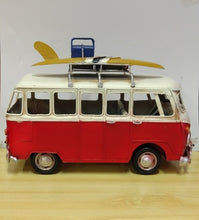 Carica l&#39;immagine nel visualizzatore di Gallery, FURGONE HIPPIE GRANDE - MODELLINO D&#39;EPOCA VINTAGE IN FERRO - SURF
