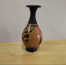 Carica l'immagine nel visualizzatore di Gallery, RIPRODUZIONE ARCHEOLOGICA ETRUSCA - ANFORINA 02
