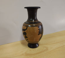 Carica l'immagine nel visualizzatore di Gallery, RIPRODUZIONE ARCHEOLOGICA ETRUSCA - ANFORINA 05
