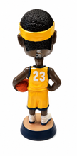 Carica l'immagine nel visualizzatore di Gallery, BASKET - JAMES N° 23
