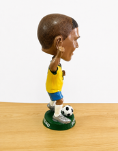 Carica l'immagine nel visualizzatore di Gallery, CALCIO - BRASILE IL FENOMENO N° 9
