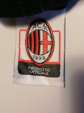 Carica l&#39;immagine nel visualizzatore di Gallery, CAPPELLO UFFICIALE MILAN 02
