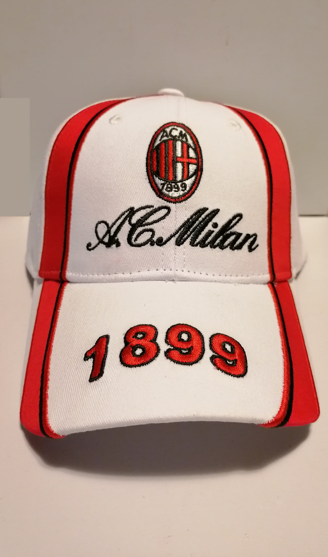 CAPPELLO UFFICIALE MILAN 04