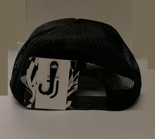 Carica l&#39;immagine nel visualizzatore di Gallery, CAPPELLO UFFICIALE JUVENTUS 03
