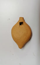 Carica l&#39;immagine nel visualizzatore di Gallery, RIPRODUZIONE ARCHEOLOGICA - OCARINA ETRUSCA
