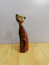 Carica l&#39;immagine nel visualizzatore di Gallery, GATTO LEGNO &amp; OTTONE
